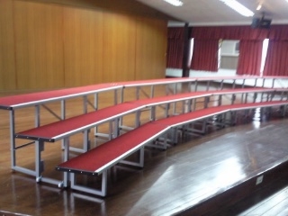 可摺疊式合唱台, 多功能階梯架